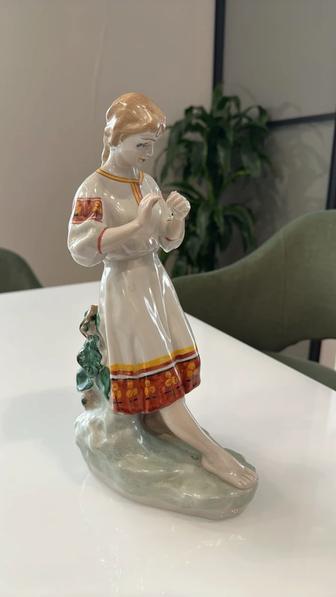 Статуэтка времени СССР