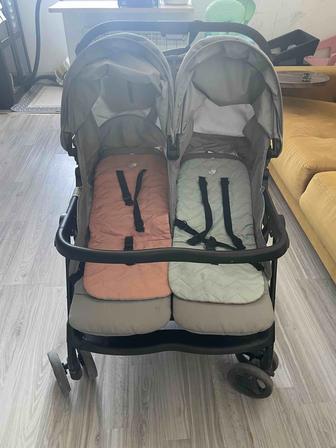Продам коляску для двойни Joie