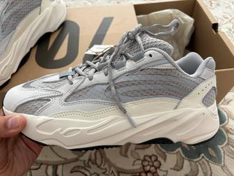 Кроссовки ADIDAS YEEZY BOOST 700 V2