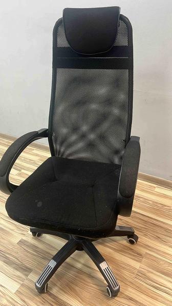 Продам офисные кресла бу