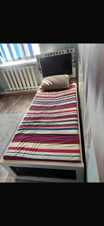 Кровать односпальная