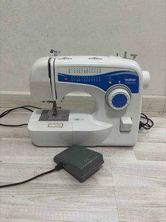 Швейная машина