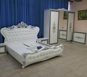 Кровать двуспальная