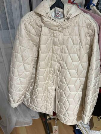 Продам куртку весна осень