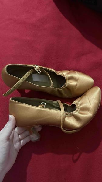 Туфли для бальных танцев стандарт