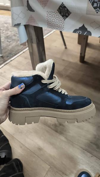 Ботинки женские