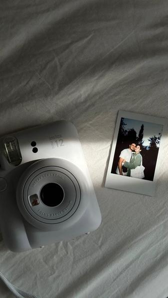 Продам instax mini 12