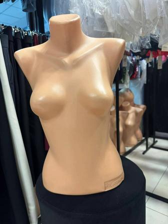 Продам манекен 500 тг