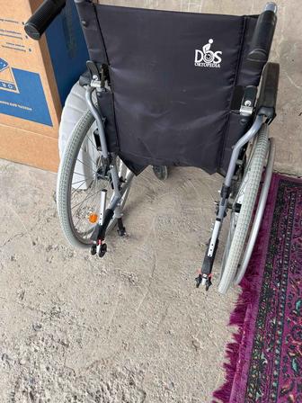 Инвалидная коляска в хорошем состояние