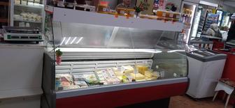 Продам торговые витрины