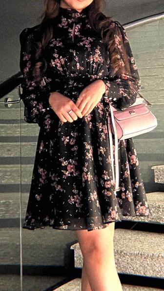 Женское платье