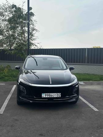 Аренда Hongqi EQM5 для Яндекс такси