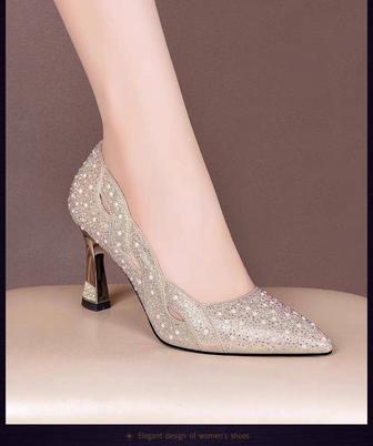 Продам новые туфли