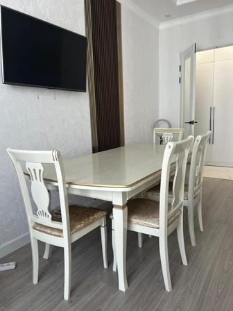 Продам стол со стульями