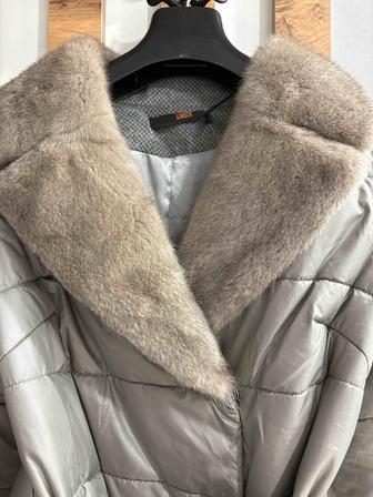 Куртка от Loreta с норковым воротником (НОВЫЙ)