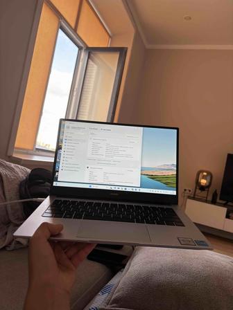 Ноутбук Huawei matebook D14