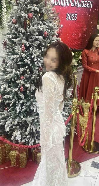 Вечернее платье белое