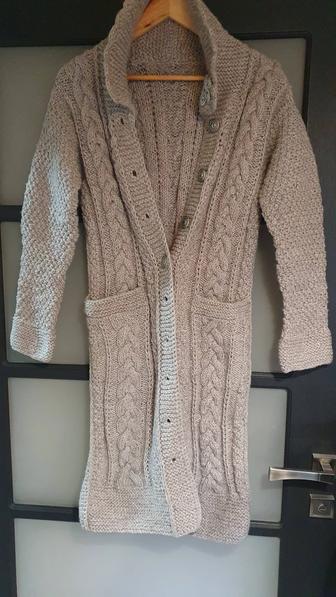 Кардиган ручной вязки