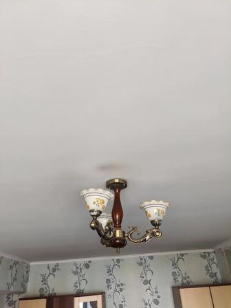 Продается,Люстра 2000тыч торг