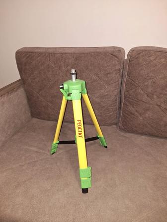 Продам штатиф для лазерного уровня