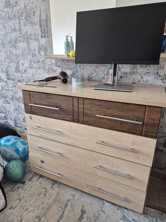 Продам б/у гарнитур