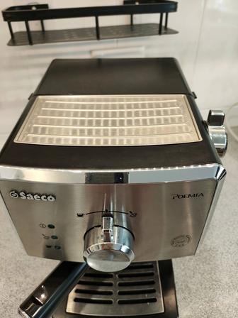 Кофеварка Saeco Poemia