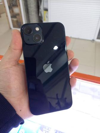 Продам iPhone 13