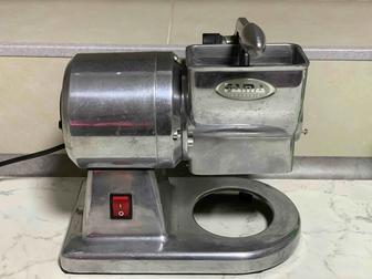 Измельчитель льда (льдодробилка)