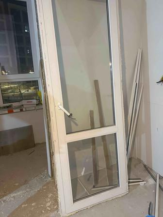 Продаю пластиковые окна и дверь