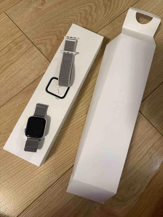 Продаю часы Apple Watch женские