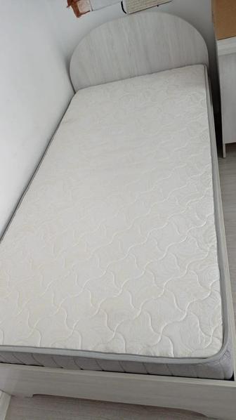 Продам односпальную кровать