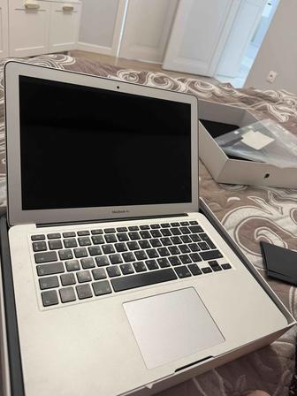 Продам MacBook Air 13, 2015, на 128 гб