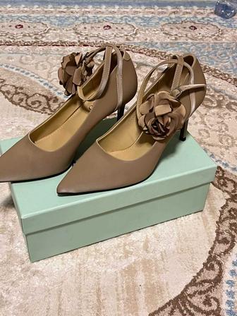 Женские туфли