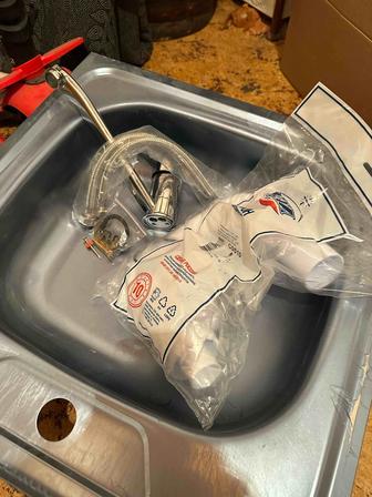 Продам кухонный мойку