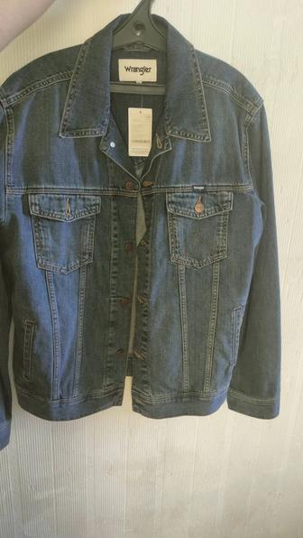 Продам новую джинсовую куртку Wrangler размер XL.