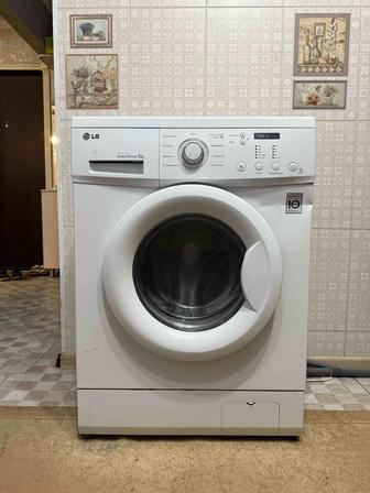 Продаю стиральную машинку