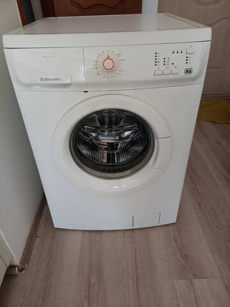 Продам Стиральную машину хорошую недорого