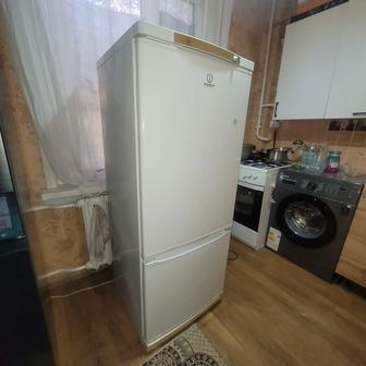 Продам холодильник с доставкой