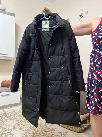 Женская куртка черная зимняя