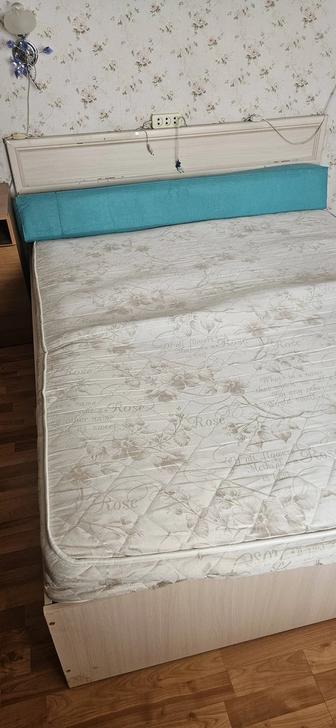Продам кровать