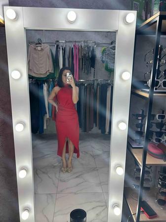 Продаеться платье вечерний