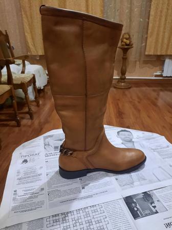 Сапоги новые кожанные женские
