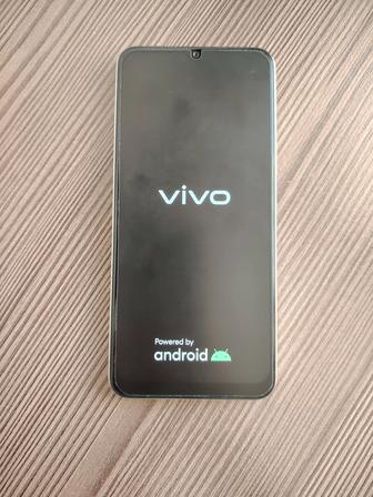 Продам смартфон Vivo Y16