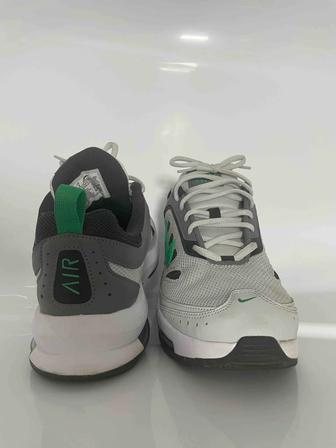 Продам оригинальные кроссовки Nike Air