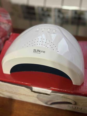 Отдам даром лампу для сушки ногтей и контейнер стерилизатор