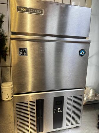 Продам профессиональный льдогенератор Hoshizaki Япония