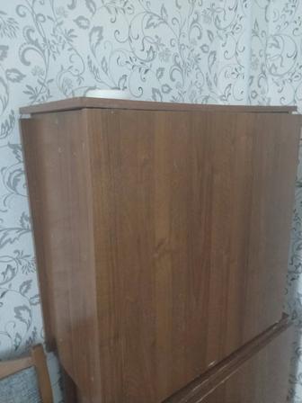 Стол книжка