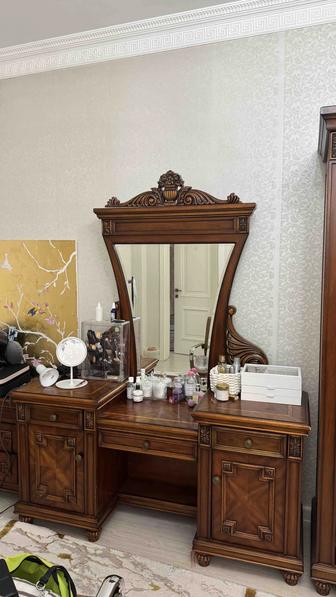 Продам спальный гарнитур