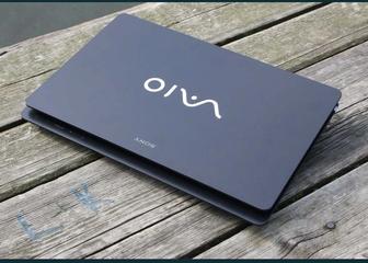 Ноутбук Sony VAIO (модель VPCF22S1R/B)