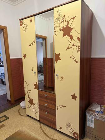 Шкаф в отличном состоянии